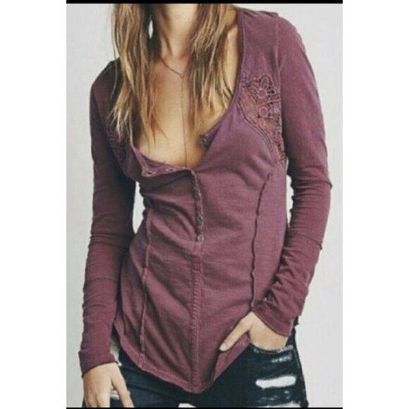 FREE PEOPLE Keepsake Lace Thermal Henley in Blackberry Plum Boho Fall - Size XS - Picture 1 of 15